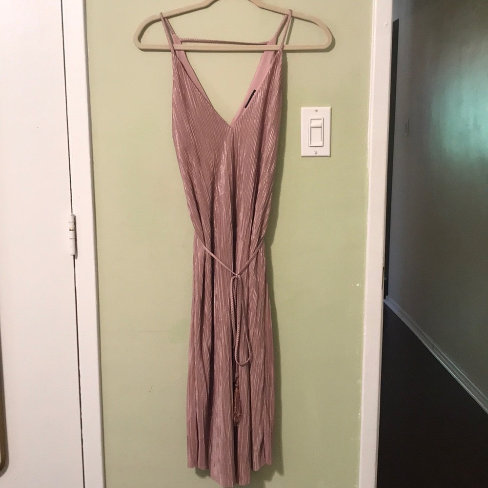 Pleated Midi Dress With Tassel Belt - image 2